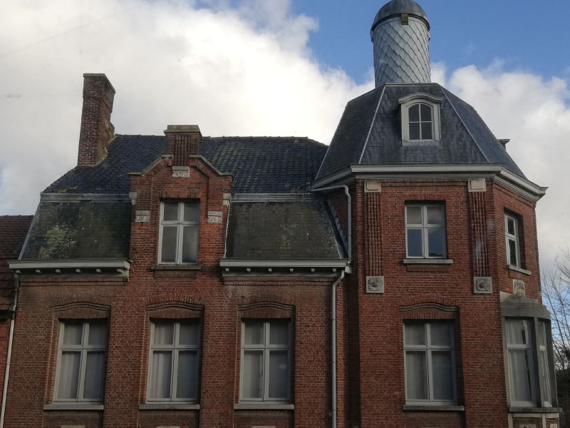Remplacement de toiture sur monument classé