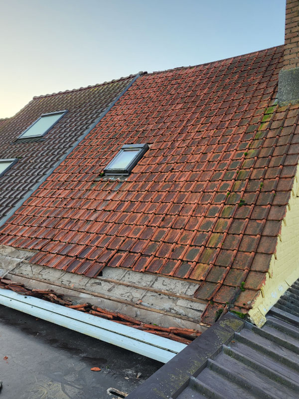 Toiture au ploegsteert avant rénovation