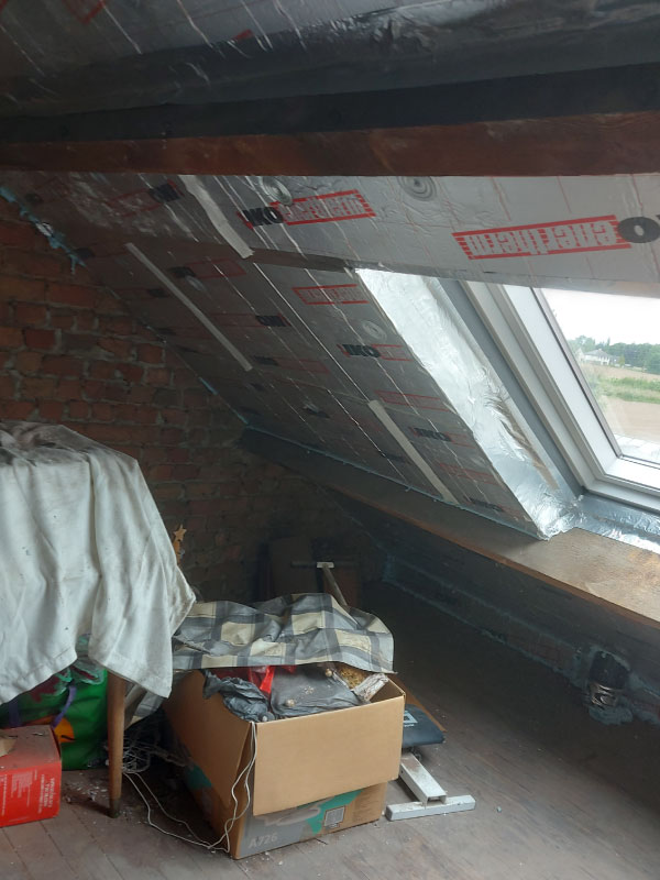 Vu Toiture Tuile A Lomme Apres Renovation