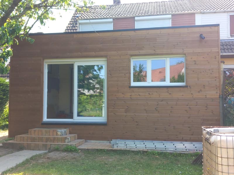 Rénovation d'une extension à Bondues vue façade arrière une fois le chantier terminé