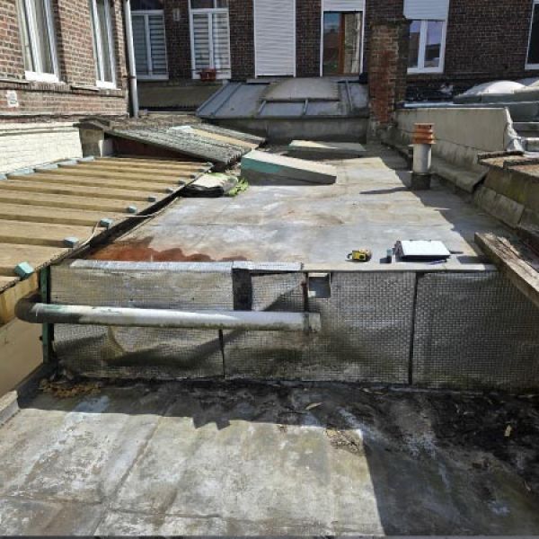 Vu Avant Travaux De Renovation Toiture Plate Armentieres